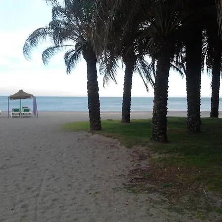 En La Nogalera, Terraza Vistas, 90 Metros 4 Personas Daire