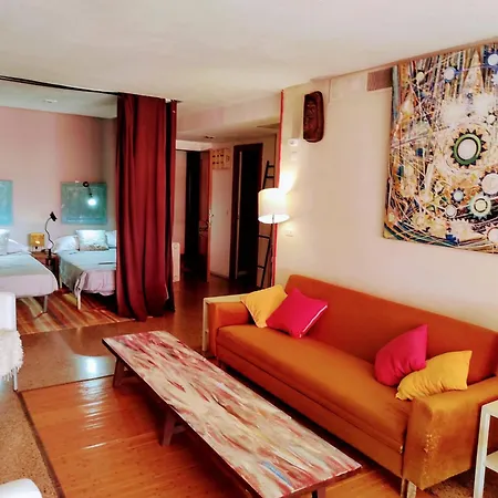 En La Nogalera, Terraza Vistas, 90 Metros 4 Personas Daire