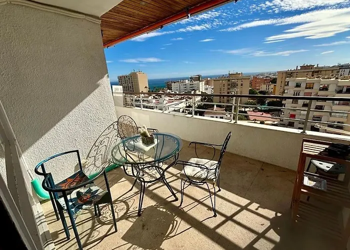 En La Nogalera, Terraza Vistas, 90 Metros 4 Personas * Torremolinos